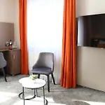 Hotell Crystal 4*