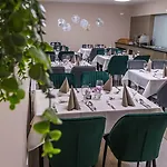 Hotel Crystal