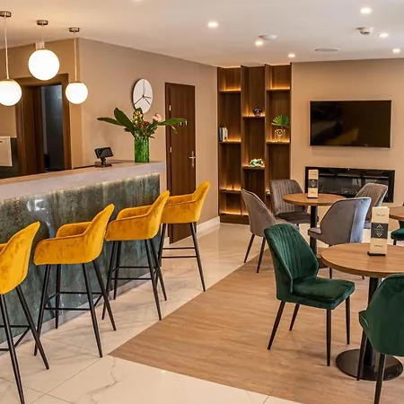 ホテル Crystal 4*