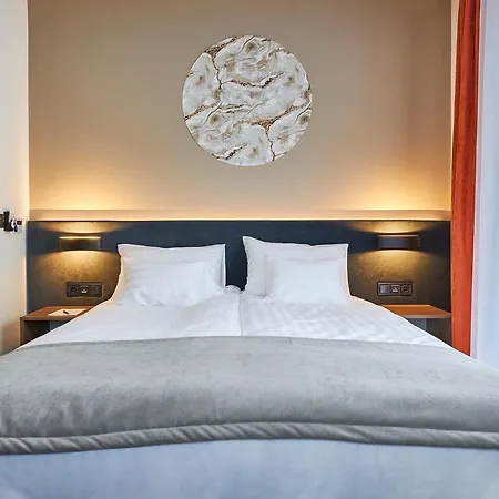 Crystal ホテル 4*